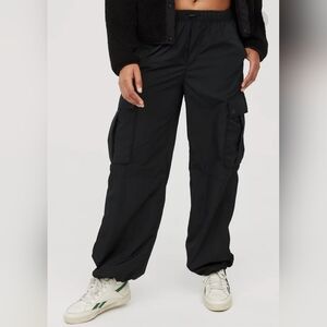Aerie Offline Chill Moves Women's Black Cargo Pants M